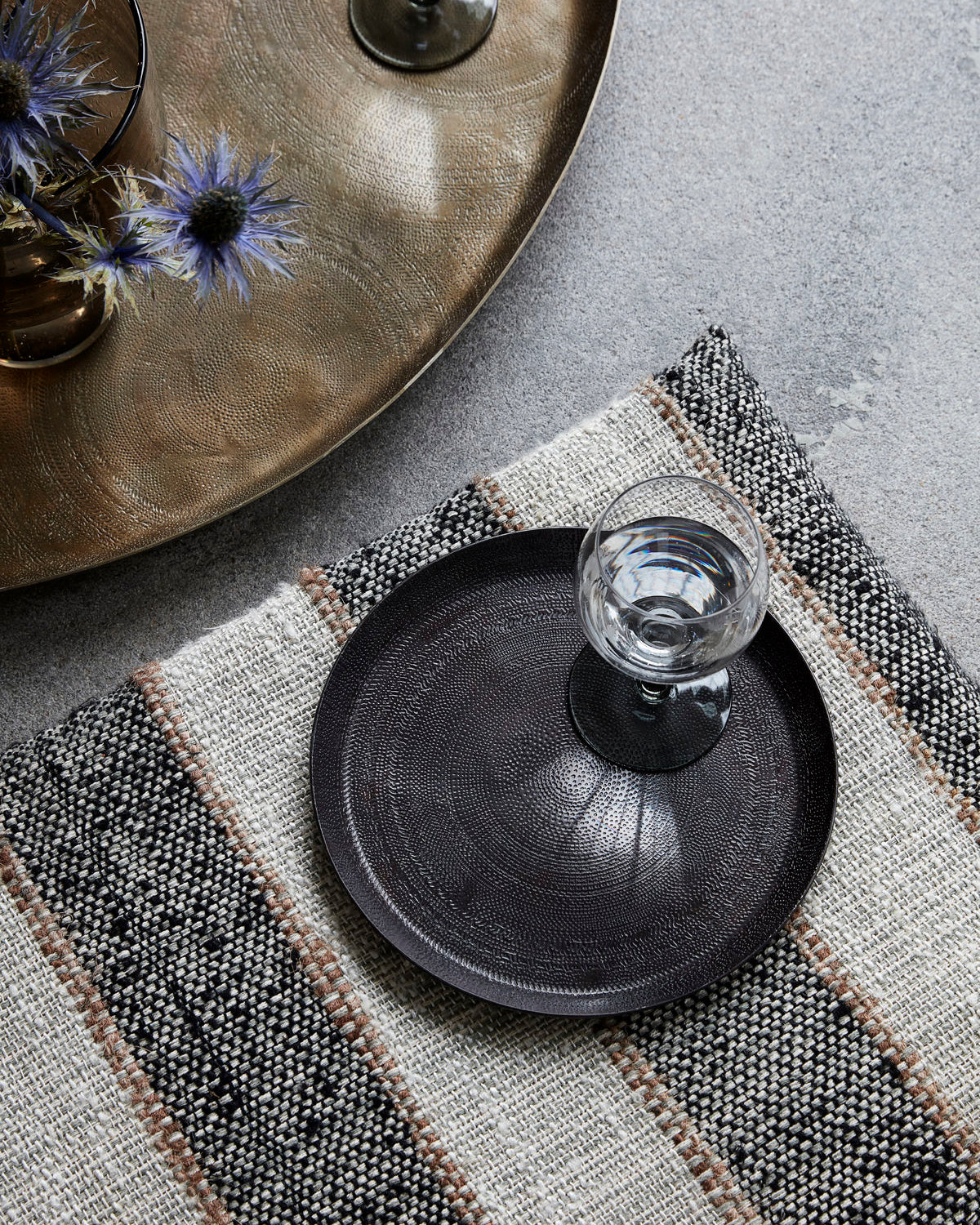 Brett, Jhansi, Antikk brun