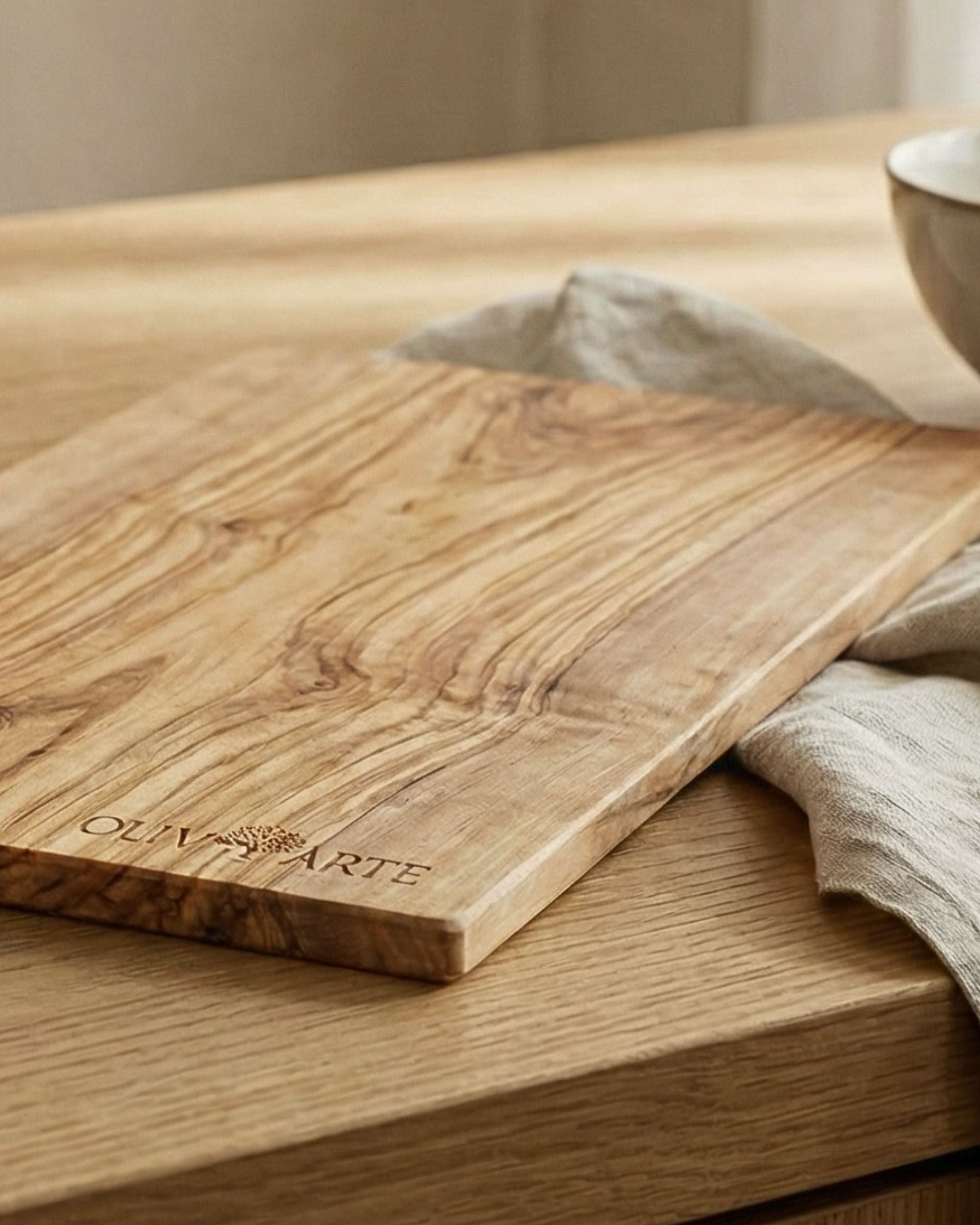 Tynn skjærefjøl i tre (25x35cm) fra OlivArte