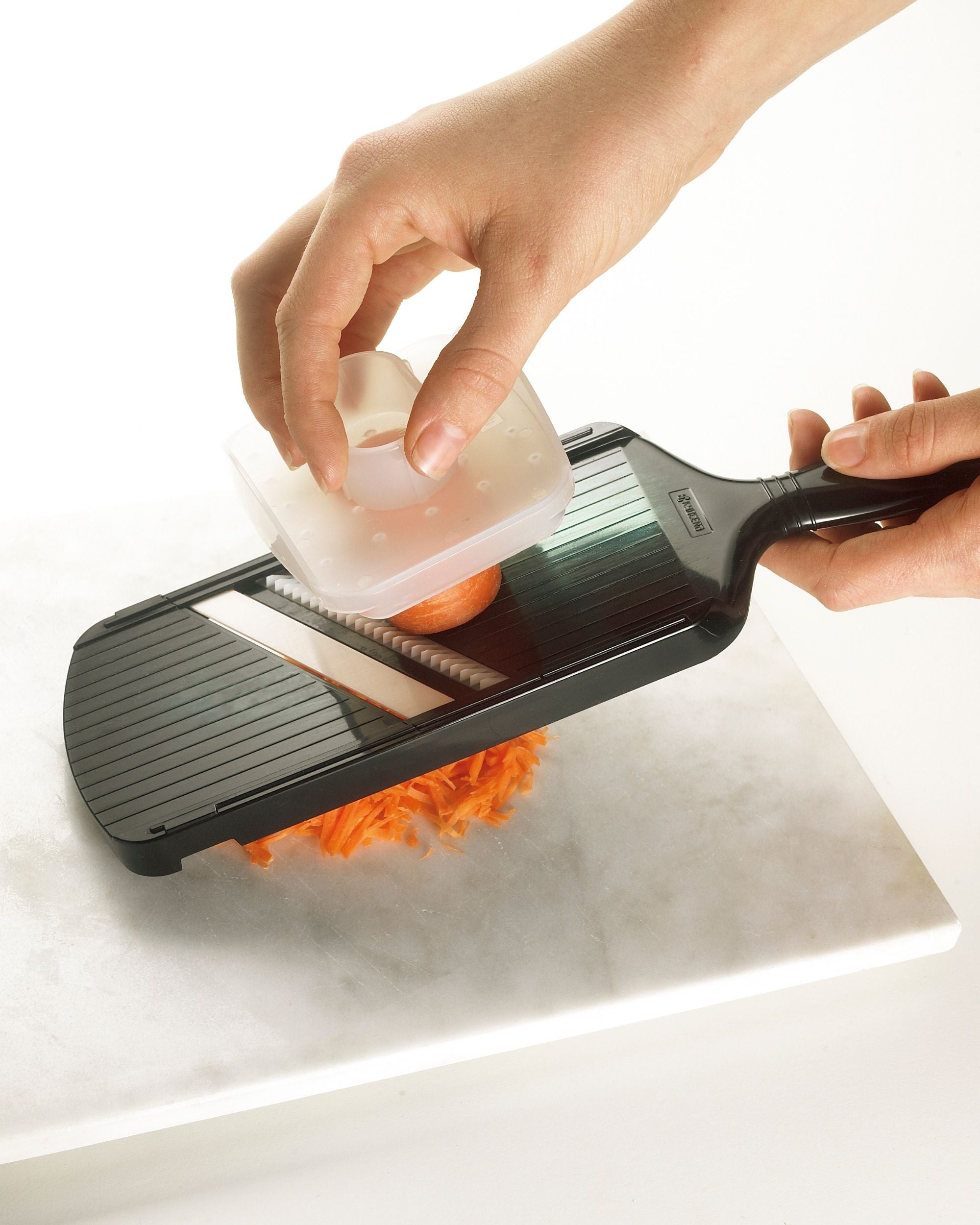 Julienne med keramisk blad fra Kyocera