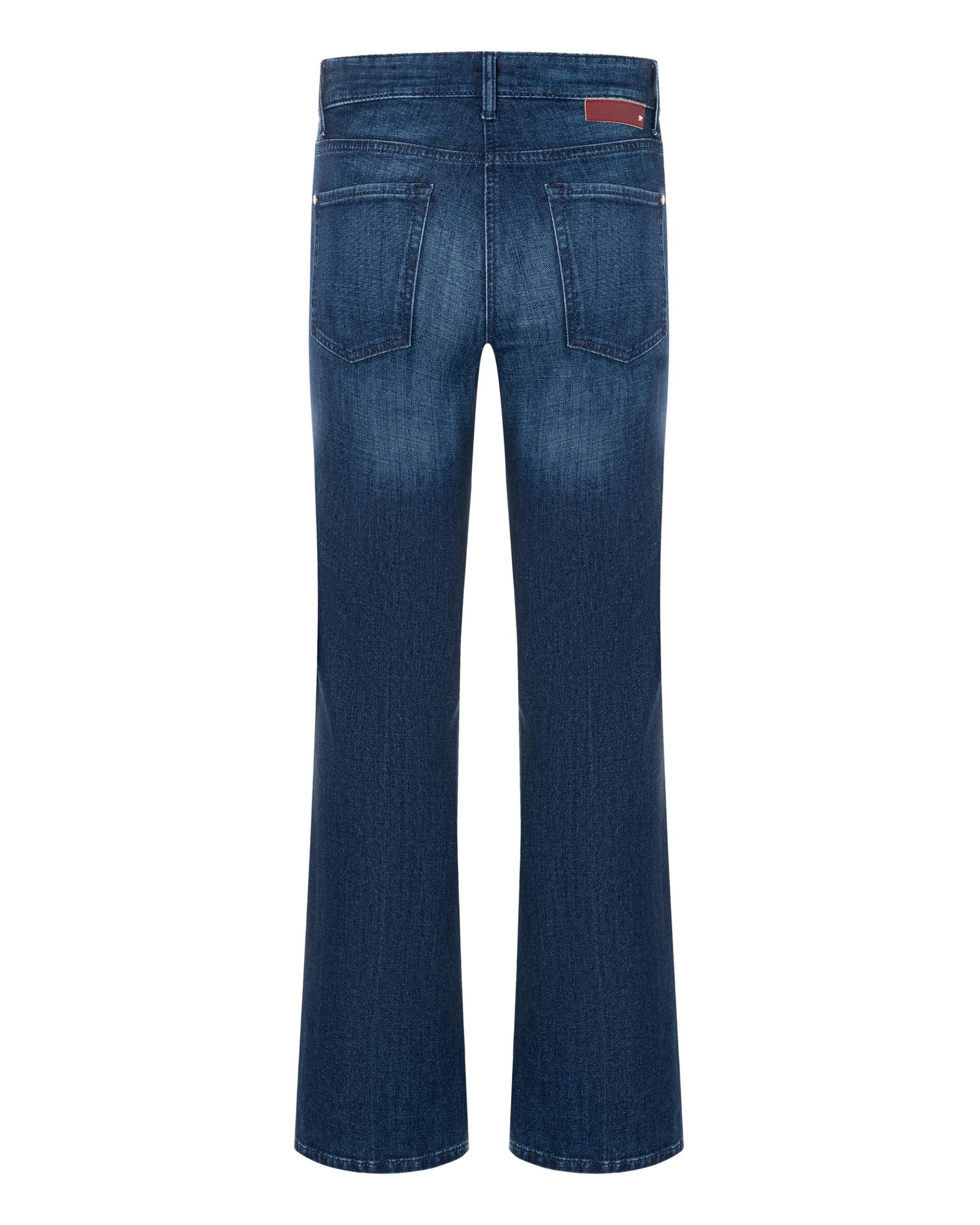 Bakside av Cambio Paris Flared jeans. Mørkeblå, vide ben, to baklommer, brunt skomerke i livet.