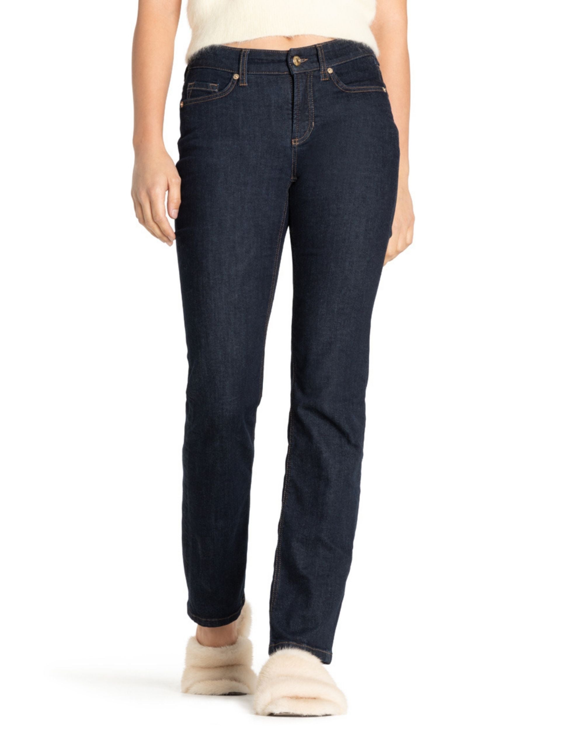 Cambio Piper Long Jeans i mørkeblå, full lengde, smal passform med rette ben, synlig stretch, gullknapp