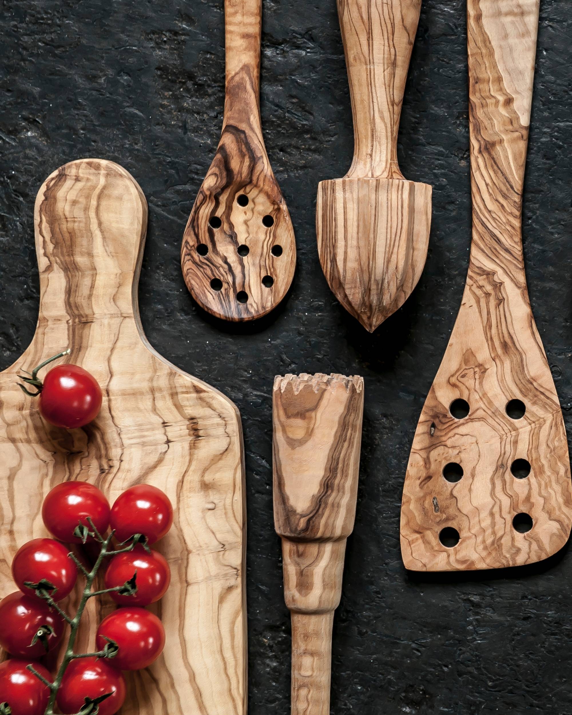 Liten skjærefjøl i tre fra OlivArte