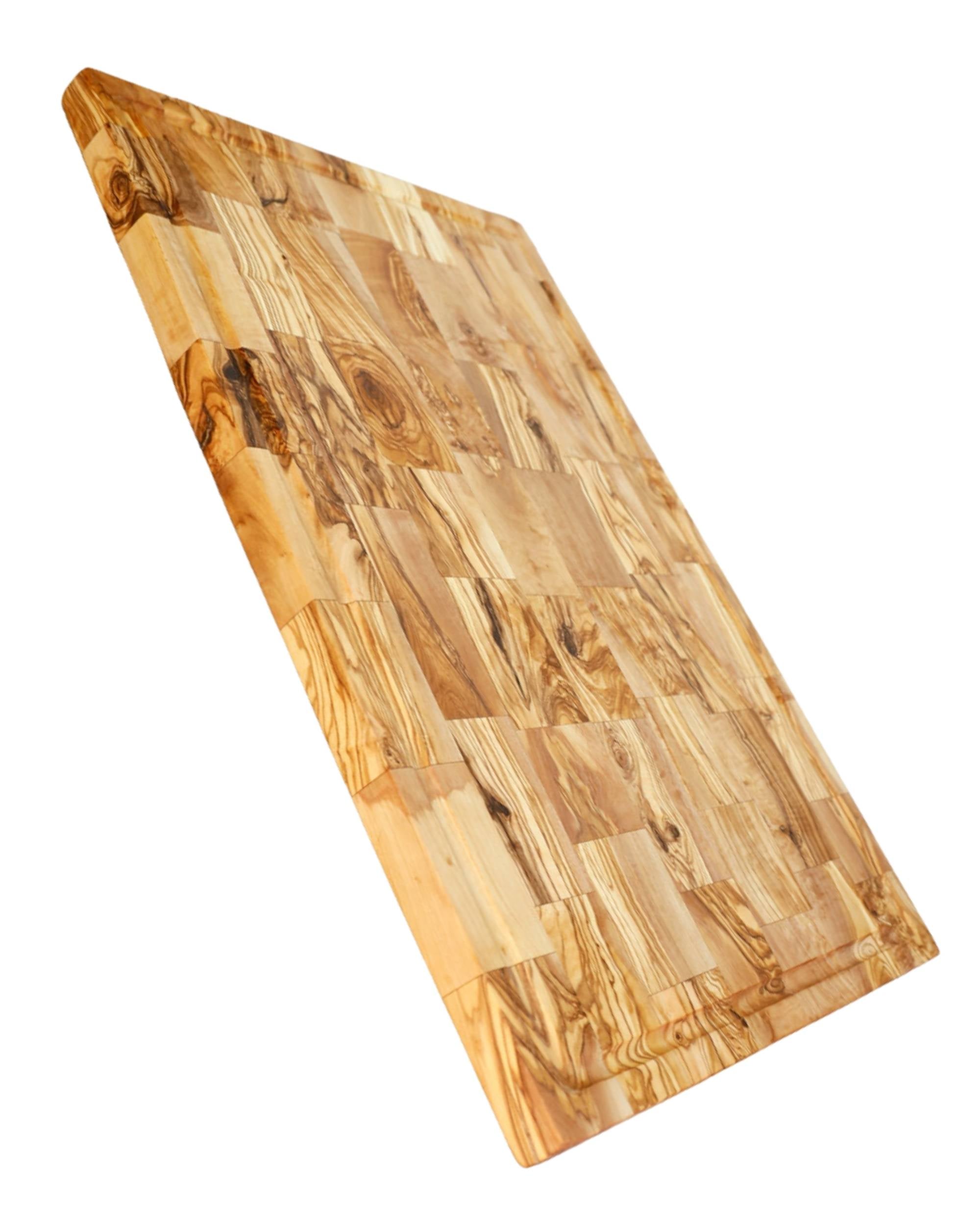 Stor fjøl med sjakkmønster i tre fra OlivArte