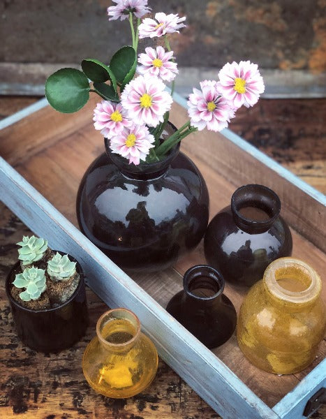 Nydelige små vaser i røkefarge fra Sjælsø