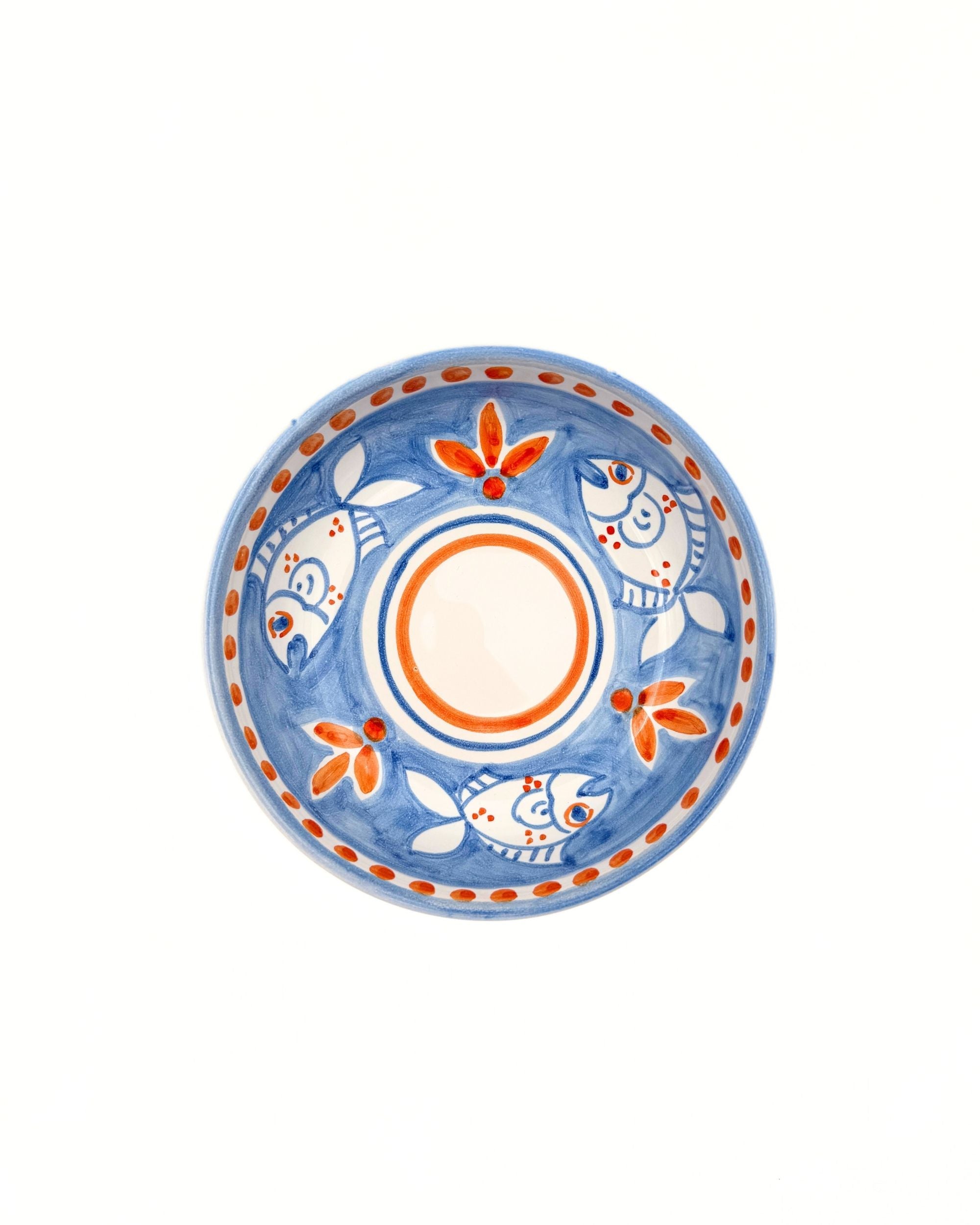 Dipinto Ceramics, Amalfi bolle 13cm, hvit med blå bølger og oransje sjøstjerner/prikker, fire hvitstripete fisker