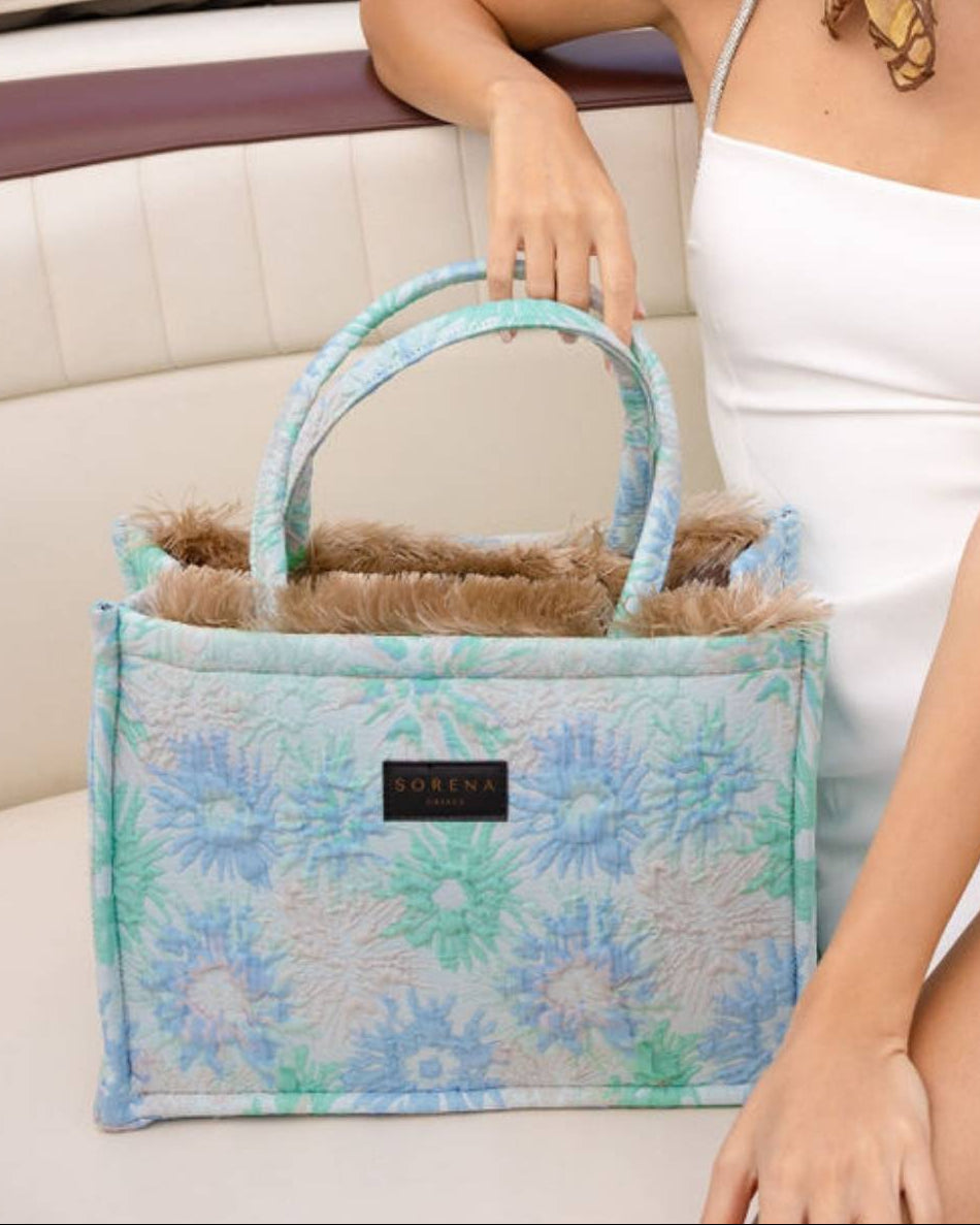 Coral Medium Tote Bag fra Sorena