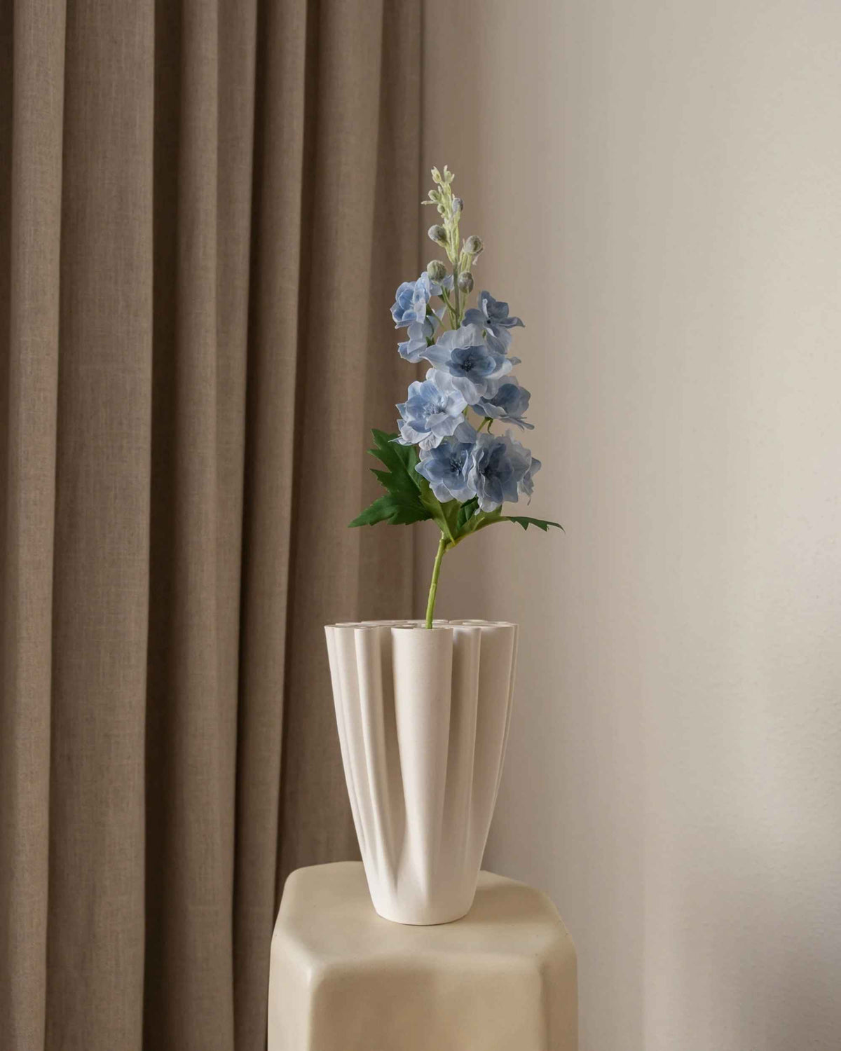 Delphinium (kort) fra Amarante