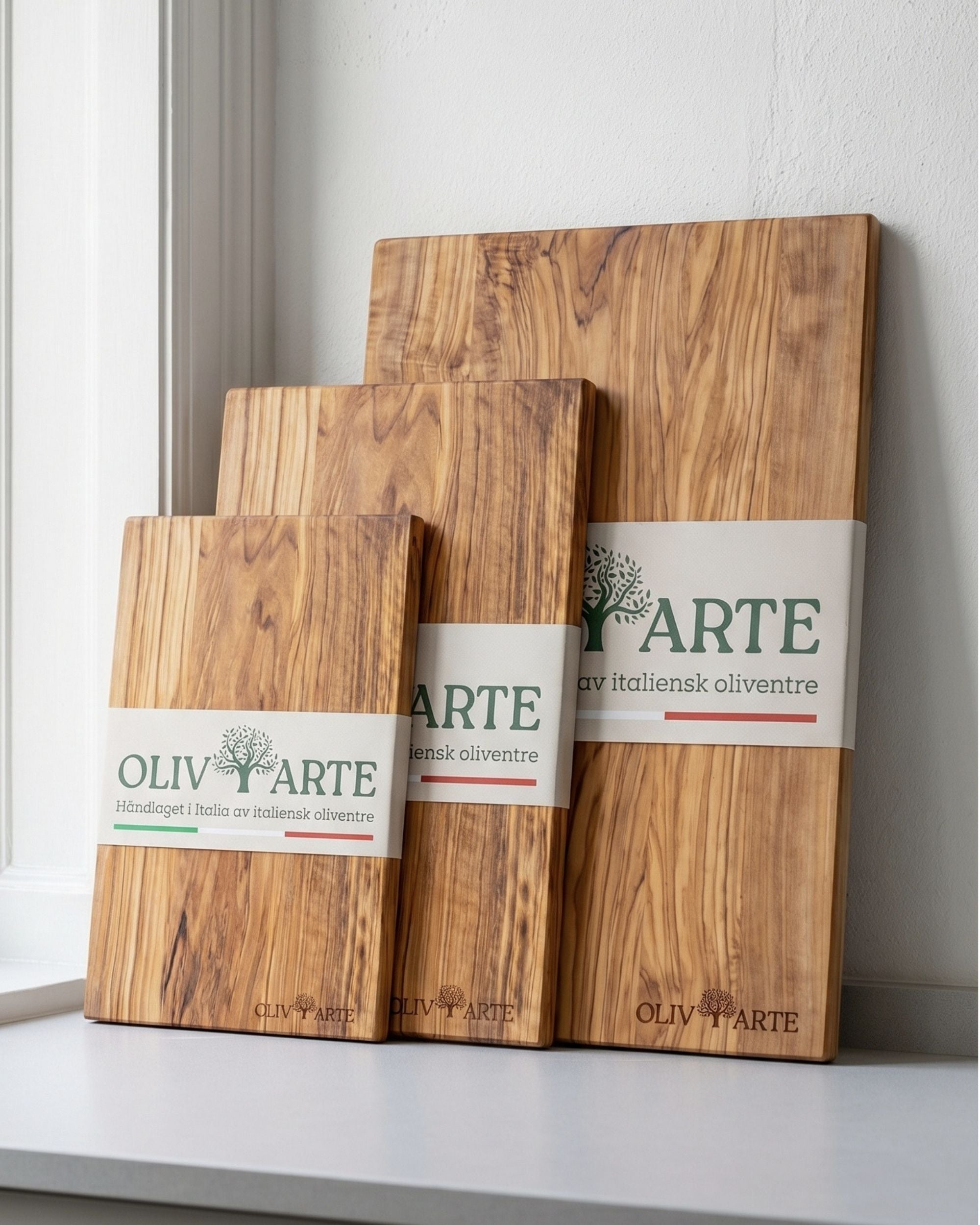Sett med tynne skjærefjøler i tre fra OlivArte