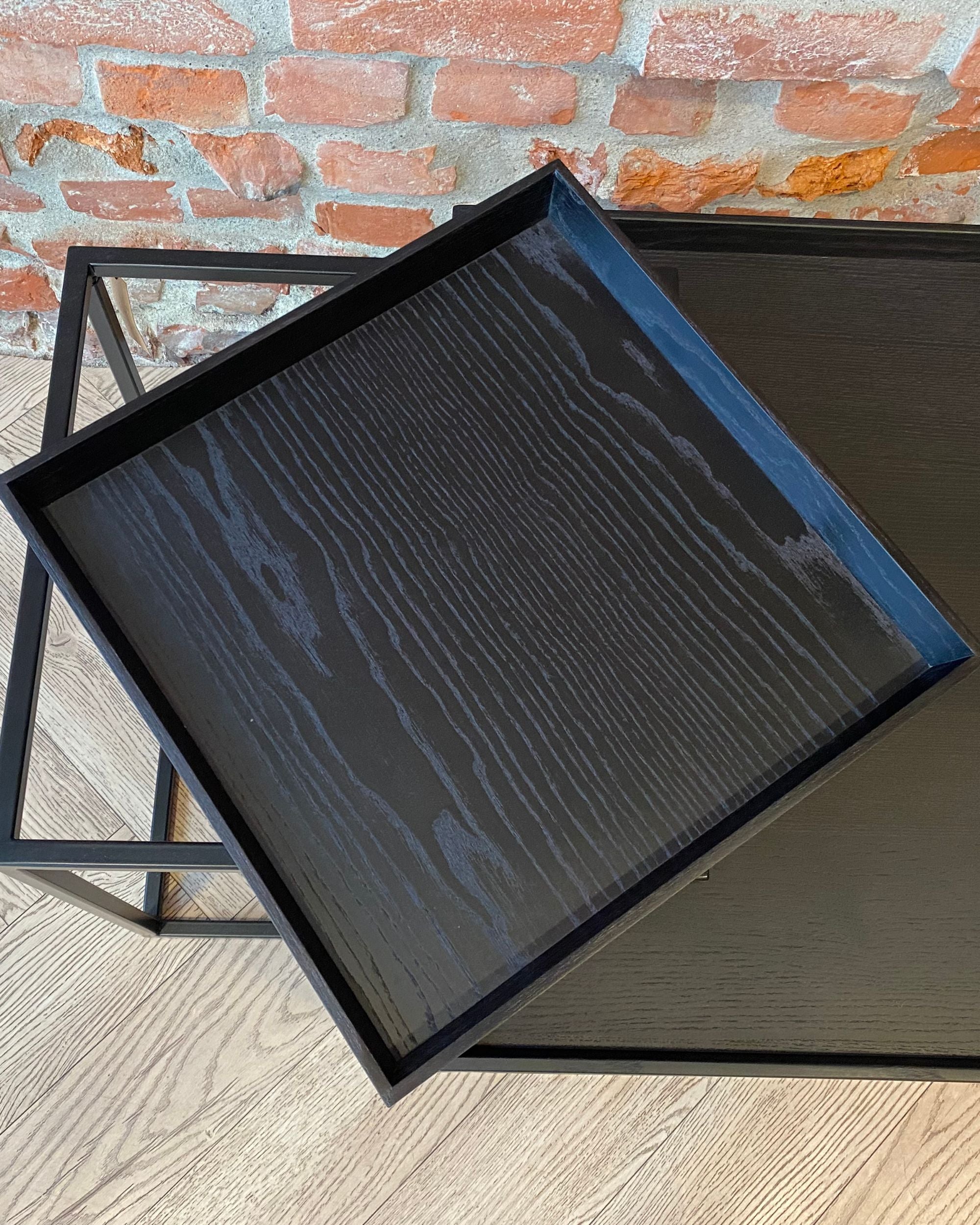 Pizzo kvadratisk sidebord fra Jan Kurtz