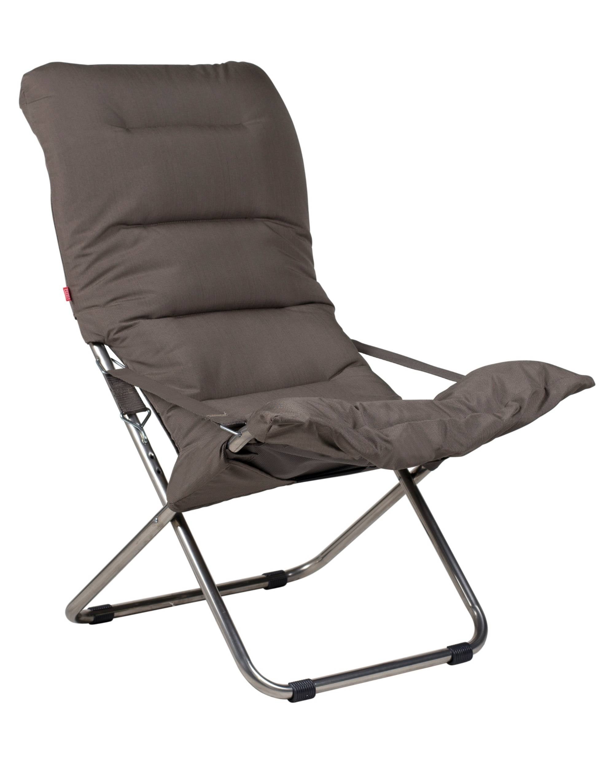 Solstol Fiesta Soft fra FIAM i brun på hvit bakgrunn