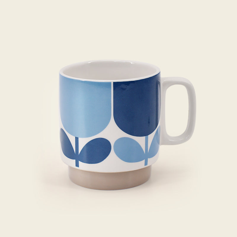 blå block flower kopp fra orla kiely