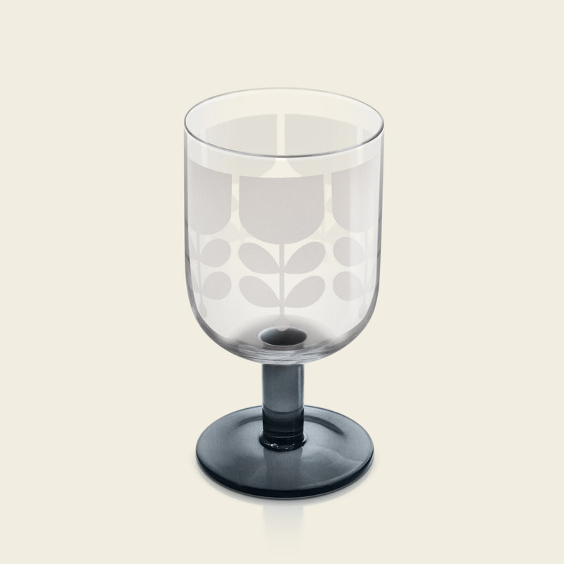 Mørkeblått vinglass fra Orla Kiely