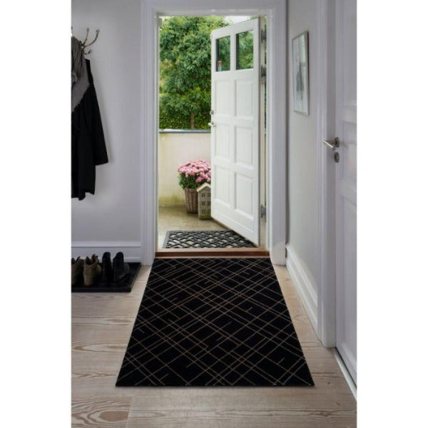 Lines black og sand teppe fra Tica Copenhagen