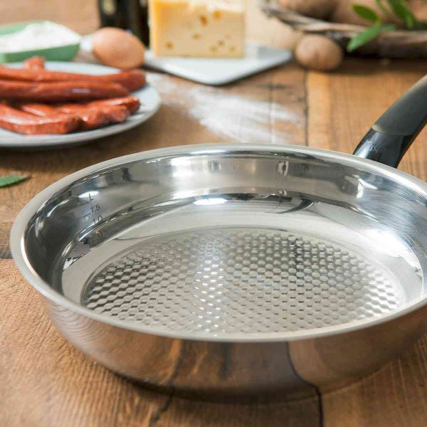 Stekepanne fissler for høye temperatur og med vaffelmønster for å grille