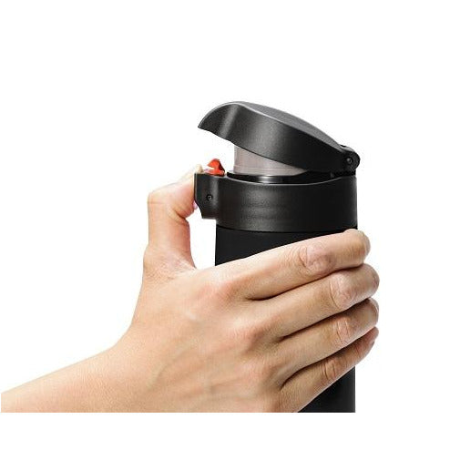 Keramiske "To go" kopper med Flip Top fra Kyocera - R8 Design