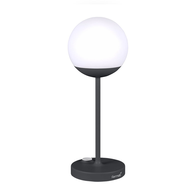 Mooon! Fermob utelampe