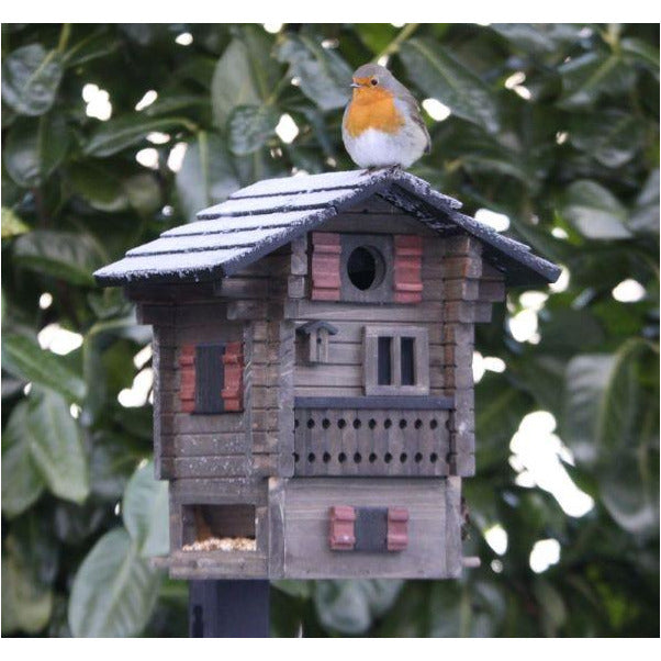 Fjellstua, fuglebrett og fuglehus fra Wildlife Garden